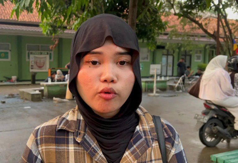 Screenshot_20250825_221553_WhatsApp.jpeg