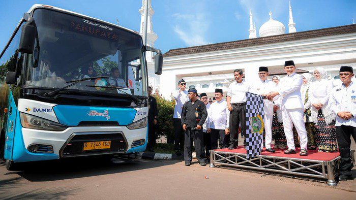 andra-dimyati-luncurkan-bus-trans-banten-gratis-hingga-akhir-tahun-1759578607937_169
